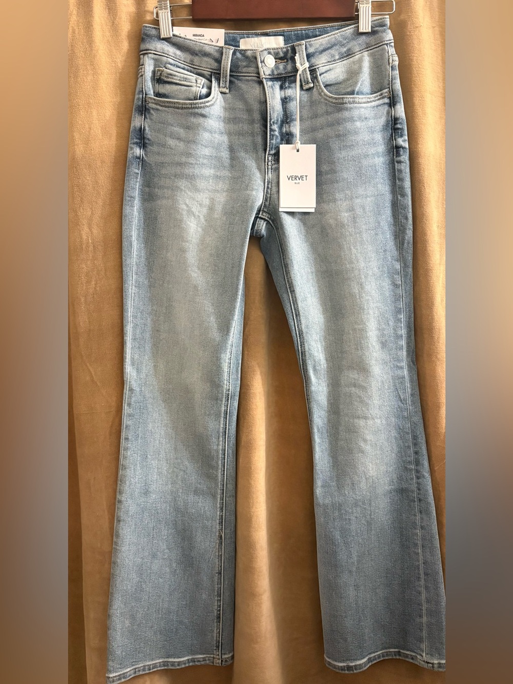Vervet Mid-rise Women's Light Wash Jeans